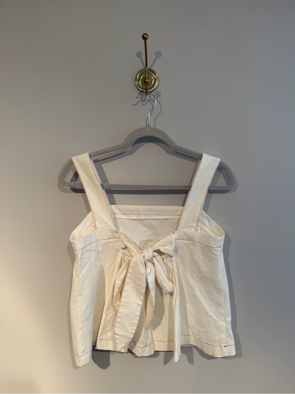 Vestique Tie Top